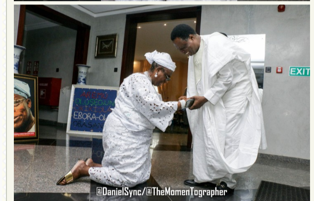 Prophet Ayorinde Prays For Bola Obasanjo @ 68 (Photos)